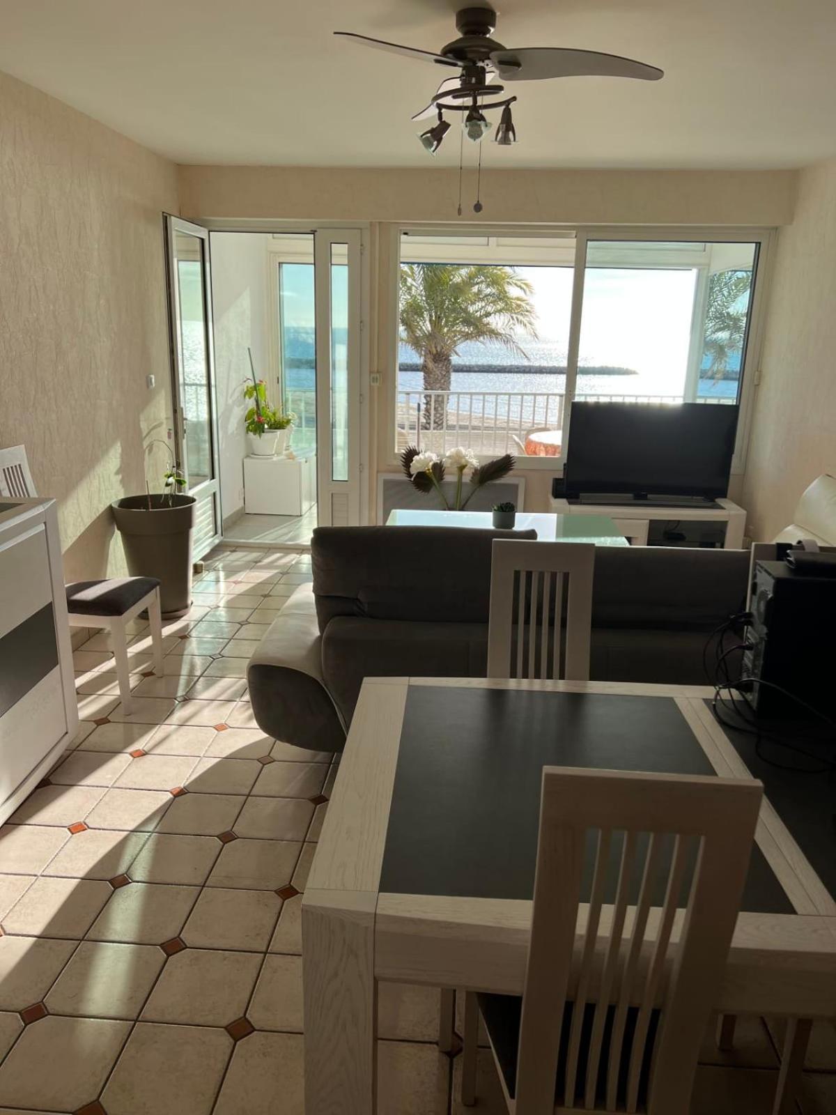 Appartement Mar E Souleu Avec Terrasse Et Vue Mer Au Grau Du Roi Le Grau-du-Roi Kültér fotó
